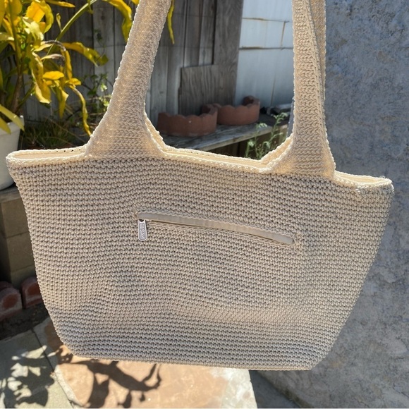 The Sak Vintage Small Crocheted Bag Beige Color Zippered Pockets - Picture 12 of 12